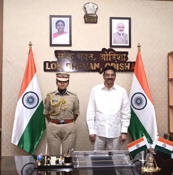ओडिशा की राज्यपाल की पहली महिला एडीसी बनीं         आईपीएस अधिकारी अनन्या अवस्थी