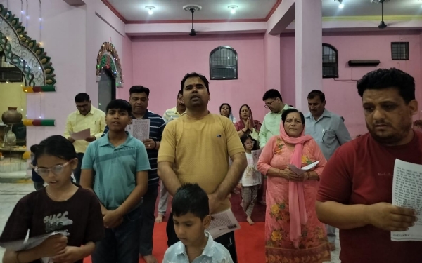 सामूहिक राम स्तुति व हनुमान चालीसा पाठ से युवा पीढ़ी में संस्कारों का किया संवर्धन