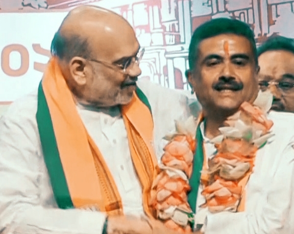 अमित शाह और मुख्यमंत्री शुभेंदु अधिकारी