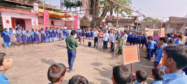 जागरूकता अभियान में बुद्धिजीवी