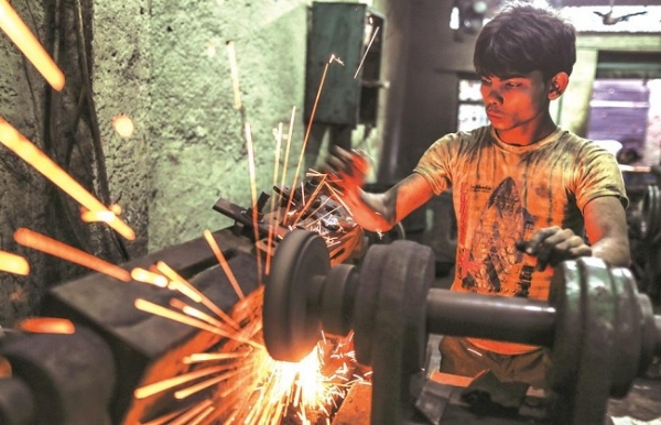 औद्योगिक उत्पादन के लोगो का प्रतीकात्मक चित्र