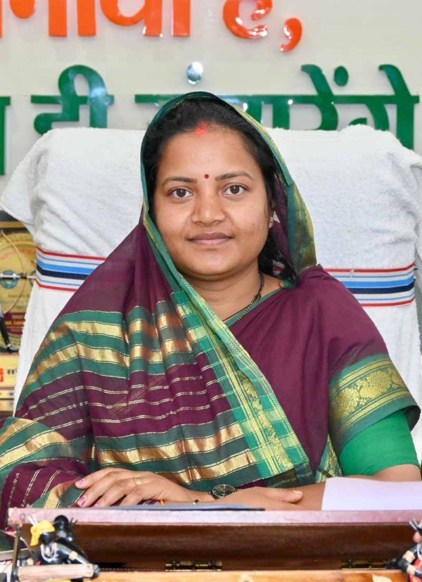मंत्री लक्ष्मी राजवाड़े मंत्री लक्ष्मी राजवाड़े