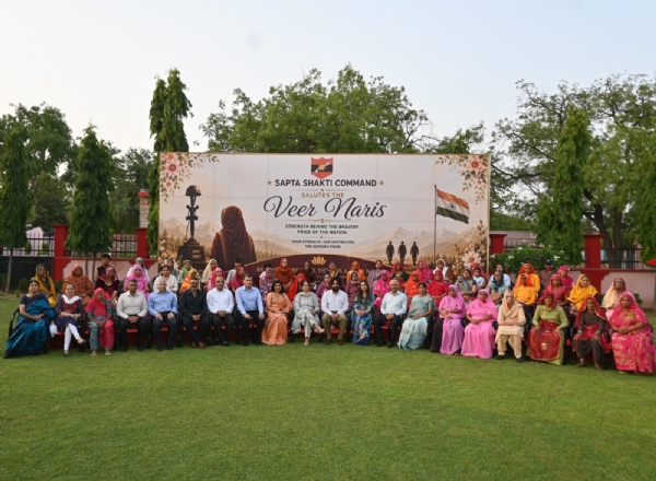 सप्त शक्ति कमान ने किया वीर नारियों का सम्मान, सेना के बच्चों के भविष्य के लिए शिक्षा को प्रोत्साहन सप्त शक्ति कमान ने किया वीर नारियों का सम्मान, सेना के बच्चों के भविष्य के लिए शिक्षा को प्रोत्साहन