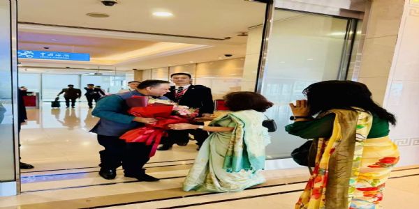 चतुर्दिवसीयायां चीन यात्रायां बीजिंगं प्राप्नोत् नेपालस्य विदेश मंत्री शिशिर खनालः