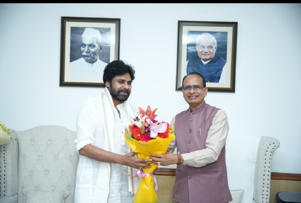 आंध्रप्रदेश के उप मुख्यमंत्री पवन कल्याण ने की केंद्रीय मंत्री शिवराज सिंह चौहान से मुलाकात