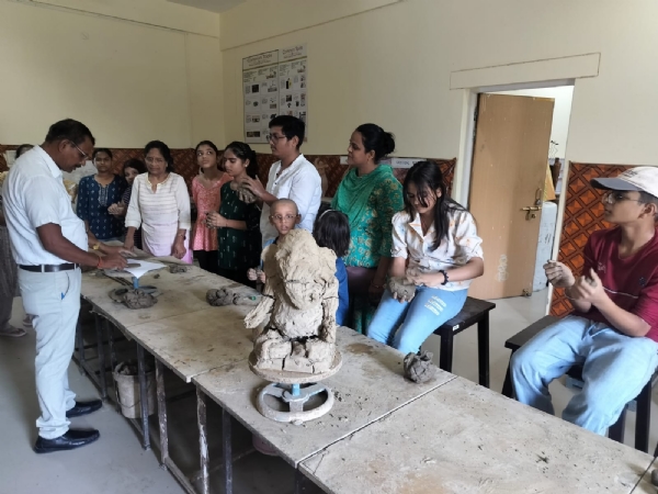 कार्यक्रम के दौरान लिया गया छायाचित्र कार्यक्रम के दौरान लिया गया छायाचित्र