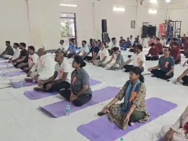 सीहोर में मंत्री ने कहा- योग शरीर, मन और आत्मा का संगम सीहोर में मंत्री ने कहा- योग शरीर, मन और आत्मा का संगम