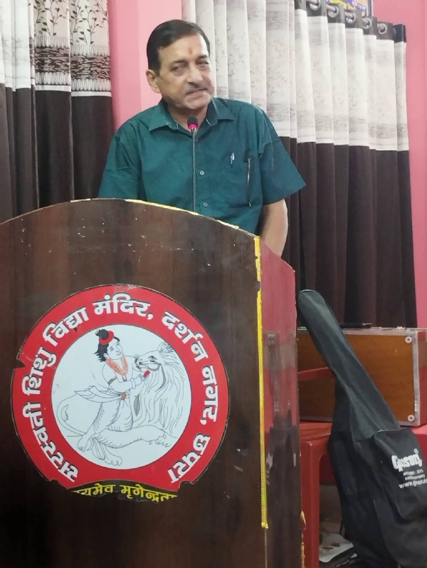 संस्कार भारती द्वारा सूर वंदन कार्यक्रम का हुआ आयोजन कला साधकों ने दी प्रस्तुति संस्कार भारती द्वारा सूर वंदन कार्यक्रम का हुआ आयोजन कला साधकों ने दी प्रस्तुति