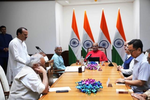 कांग्रेस नेता नीरज डांगी सोमवार को संसद भवन में राज्यसभा सदस्य के रूप में शपथ ग्रहण करते हुए कांग्रेस नेता नीरज डांगी सोमवार को संसद भवन में राज्यसभा सदस्य के रूप में शपथ ग्रहण करते हुए