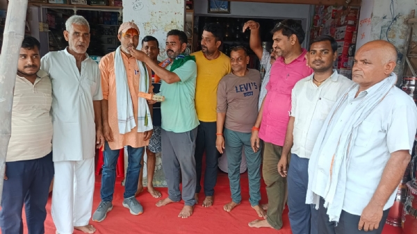 फोटो। गीता शाक्य के प्रदेश महामंत्री बनने पर भाजपाइयों में खुशी की लहर, मिठाई बांटकर जताया उत्साह
