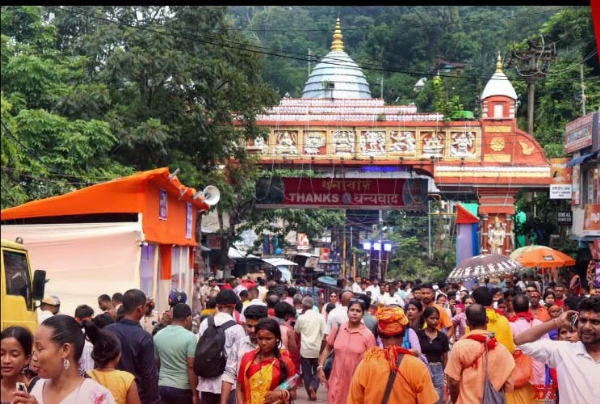 असमः कामाख्या धाम में अंबुबासी मेले में उमड़े श्रद्धालुओं की तस्वीर
