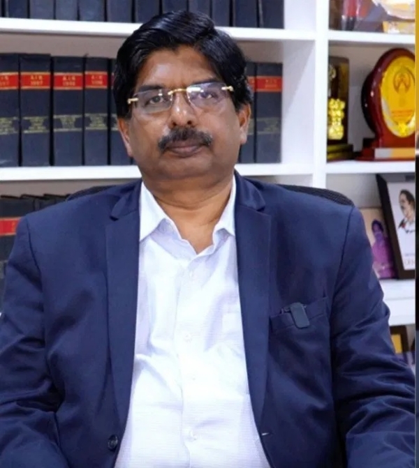 राज्यसभा सदस्य और द्रविड़ मुनेत्र कड़गम के वकील विल्सन,