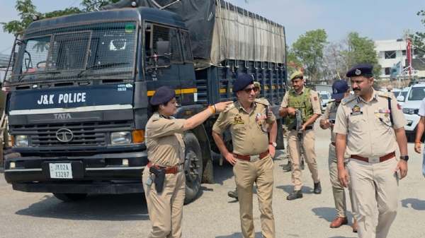 Tight security for the Shri Amarnath Yatra 2026 along the Lakhanpur corridor; comprehensive strategy formulated during a high-level meeting in Kathua.