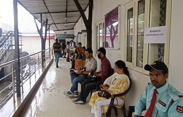क्षेत्रीय सेवायोजन कार्यालय, देहरादून में आयोजित लघु रोजगार मेला।