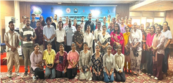 ‘योग फॉर मेंटल वेलबीइंग’ कार्यक्रम में विद्यार्थियों और शिक्षकों को कराया योग एवं ध्यान का अभ्यास
