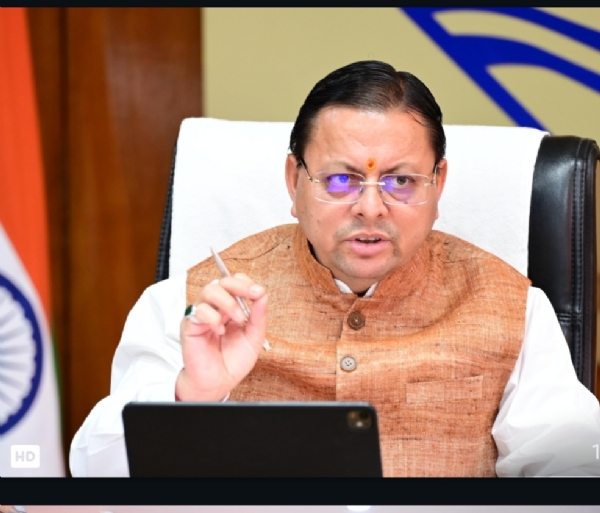 सचिवालय में आयोजित उच्चस्तरीय समीक्षा बैठक करते हुए मुख्यमंत्री पुष्कर सिंह धामी। सचिवालय में आयोजित उच्चस्तरीय समीक्षा बैठक करते हुए मुख्यमंत्री पुष्कर सिंह धामी।