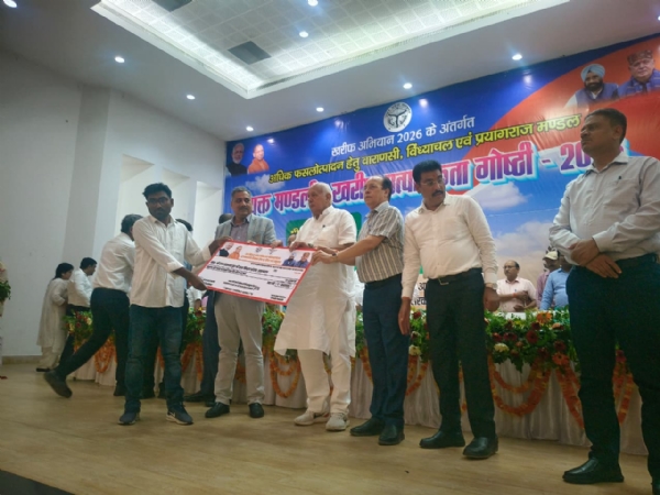 मोतीलाल नेहरू रिजनल इंजीनियरिंग कॉलेज में आयोजित संगोष्ठी के अन्य छाया चित्र