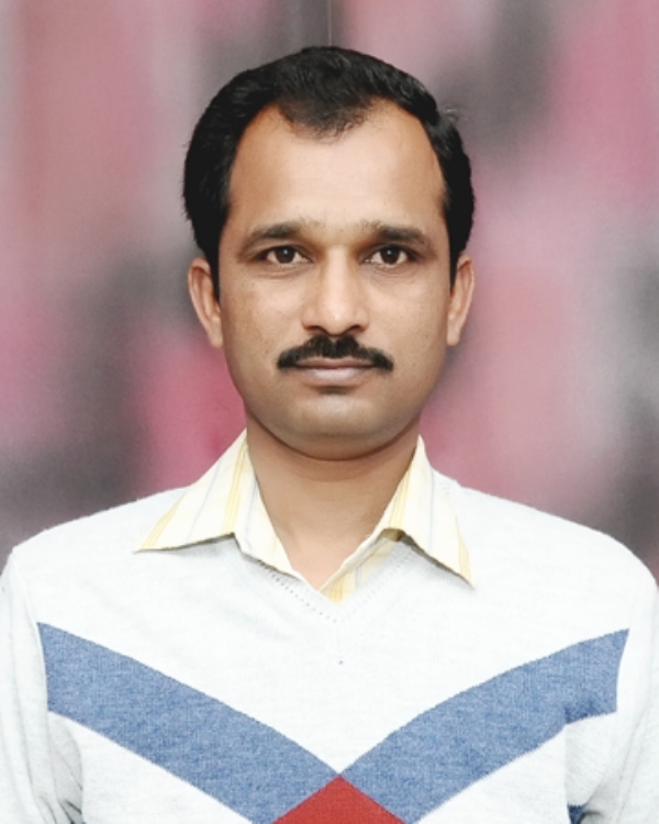 विकास सक्सेना विकास सक्सेना
