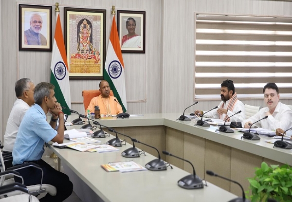 मुख्यमंत्री योगी मुख्यमंत्री योगी