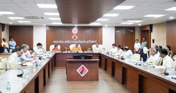 स्वच्छ भारत मिशन (ग्रामीण) की साधारण सभा की बैठक लेते हुए मंत्री प्रहलाद सिंह पटेल स्वच्छ भारत मिशन (ग्रामीण) की साधारण सभा की बैठक लेते हुए मंत्री प्रहलाद सिंह पटेल