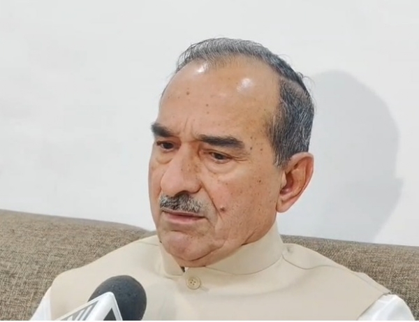 आस्था स्थलों को निशाना बनाने वालों को बेनकाब किया जाएगा: मदन राठौड़ आस्था स्थलों को निशाना बनाने वालों को बेनकाब किया जाएगा: मदन राठौड़