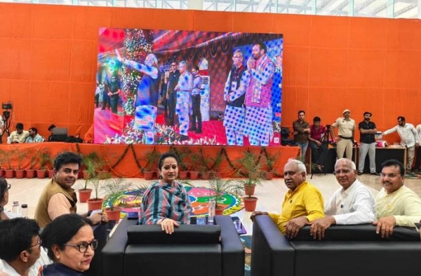 कार्यक्रम में मौजूद स्वास्थ्य मंत्री आरती सिंह राव व अन्य। कार्यक्रम में मौजूद स्वास्थ्य मंत्री आरती सिंह राव व अन्य।