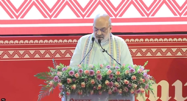 अमित शाह कार्यक्रम को संबोधित करते हुए अमित शाह कार्यक्रम को संबोधित करते हुए