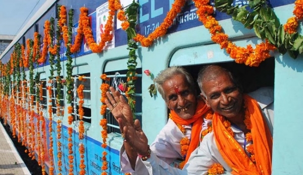 मुख्यमंत्री तीर्थ दर्शन योजना ट्रेन (फाइल) मुख्यमंत्री तीर्थ दर्शन योजना ट्रेन (फाइल)