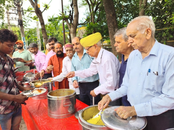 अमरनाथ यात्रियों के लिए सात्विक भोजन की विशेष व्यवस्था, एकादशी व्रतधारियों के लिए अलग प्रबंध अमरनाथ यात्रियों के लिए सात्विक भोजन की विशेष व्यवस्था, एकादशी व्रतधारियों के लिए अलग प्रबंध