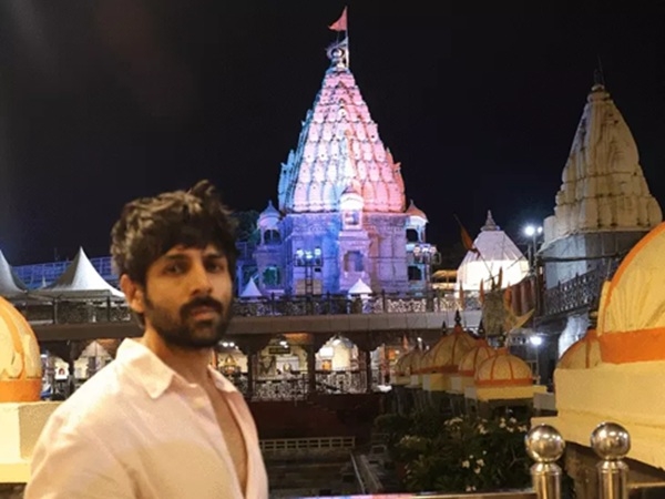 महाकाल मंदिर पहुंचे बॉलीवुड अभिनेता कार्तिक आर्यन