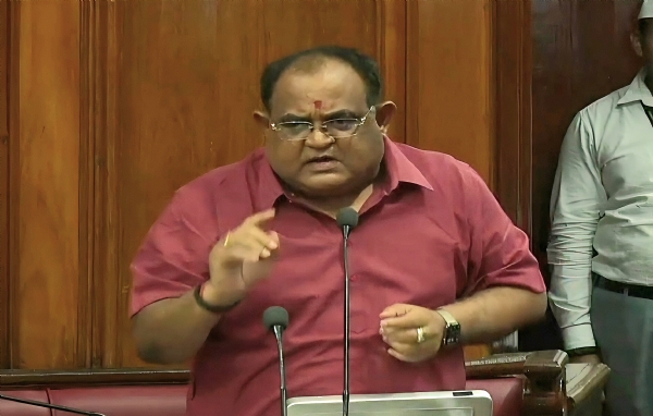 विधान परिषद में एमएलसी सच्चिदानंद राय ने पंचायत प्रतिनिधियों को वेतन-पेंशन देने का किया मांग विधान परिषद में एमएलसी सच्चिदानंद राय ने पंचायत प्रतिनिधियों को वेतन-पेंशन देने का किया मांग