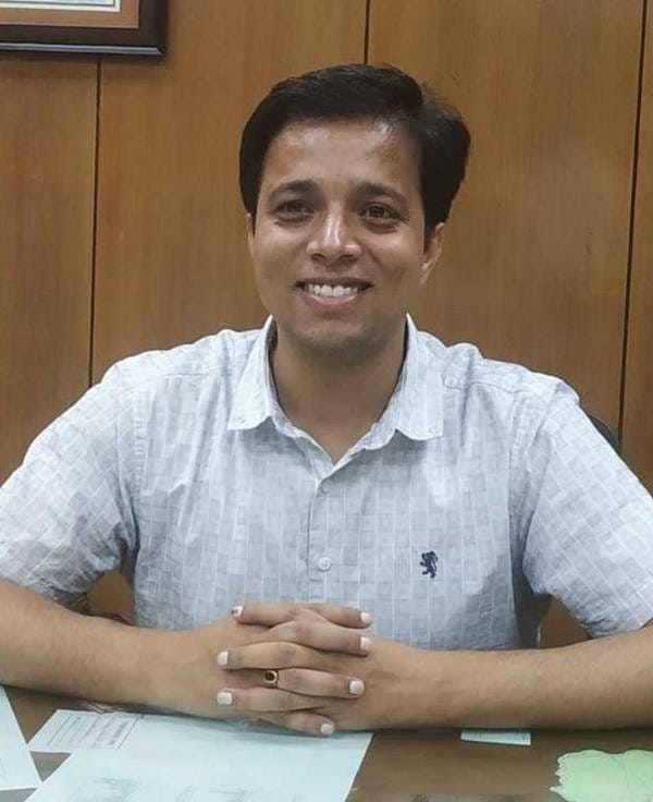 विवेक भाटिया विवेक भाटिया
