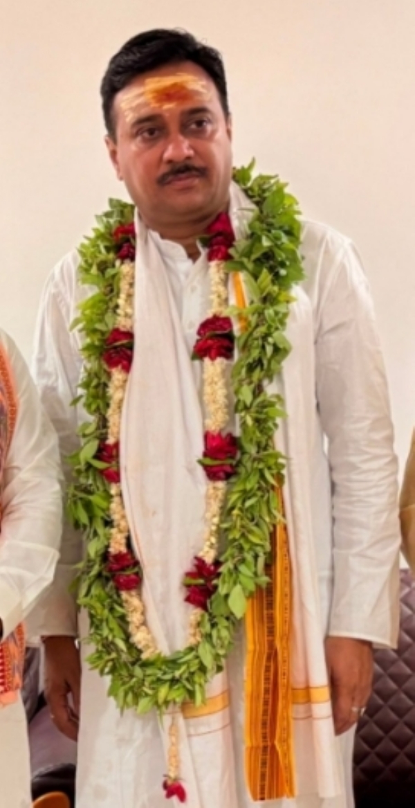 पश्चिम बंगाल में मंत्री उमेश राय