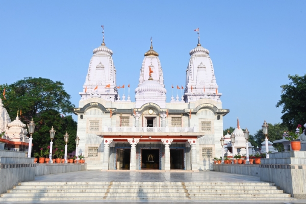 शिष्य के रूप में गुरु गोरखनाथ अपने ब्रह्मलीन गुरुदेव की करेंगे पूजन-स्तुति*