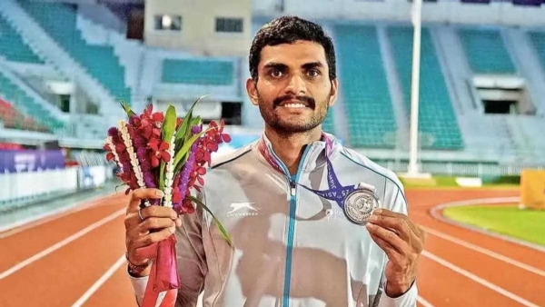 रजत पदक विजेता सरवेश कुशारे
