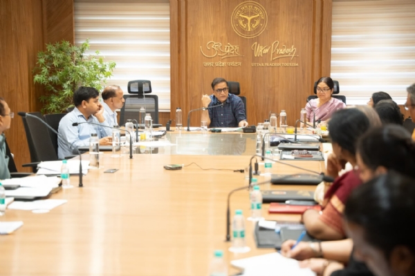 भारतीय कला-संस्कृति को मिलेगा विश्वस्तरीय मंच, भातखंडे के नए परिसर की रूपरेखा को लेकर अधिकारी चर्चा करते हुए। भारतीय कला-संस्कृति को मिलेगा विश्वस्तरीय मंच, भातखंडे के नए परिसर की रूपरेखा को लेकर अधिकारी चर्चा करते हुए।