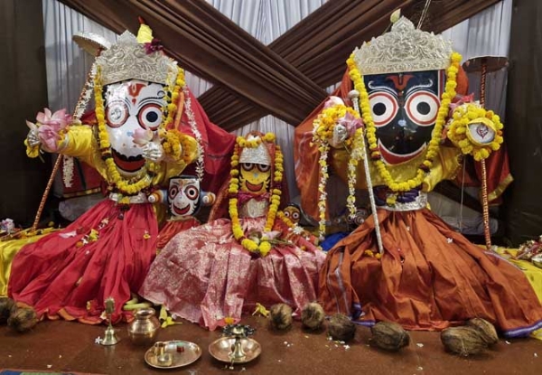 भगवान श्रीजगन्नाथ, सुभद्र एवं बलभद्र स्वामी की फाईल फाेटाे भगवान श्रीजगन्नाथ, सुभद्र एवं बलभद्र स्वामी की फाईल फाेटाे