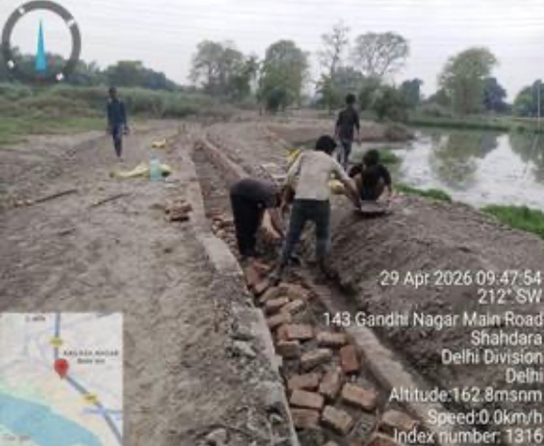 प्रकृति आधारित नदी पुनर्जीवन मॉडल के तहत दिल्ली के शास्त्री पार्क और कैलाश नगर नालों पर चल रही निर्माणाधीन परियोजनाओं का दृश्य। प्रकृति आधारित नदी पुनर्जीवन मॉडल के तहत दिल्ली के शास्त्री पार्क और कैलाश नगर नालों पर चल रही निर्माणाधीन परियोजनाओं का दृश्य।