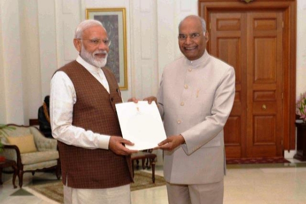 प्रधानमंत्री नरेन्द्र मोदी और पूर्व राष्ट्रपति रामनाथ कोविंद (फाइल फोटो) प्रधानमंत्री नरेन्द्र मोदी और पूर्व राष्ट्रपति रामनाथ कोविंद (फाइल फोटो)