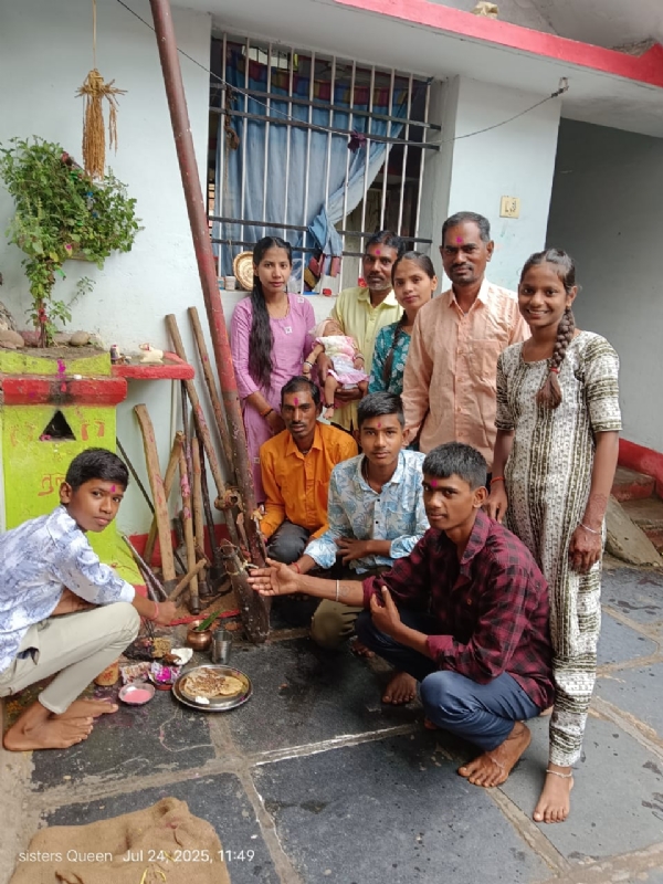 कृषि उपकरणों की हुई पूजा।