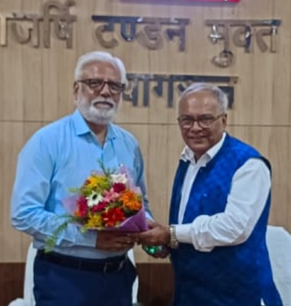 प्रो. अखिलेश सिंह ने मुक्त विश्वविद्यालय के कुलपति का अतिरिक्त कार्यभार का छाया चित्र