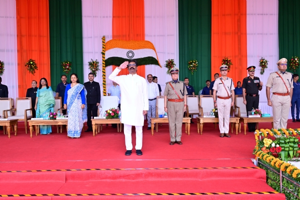 मुख्यमंत्री सहित अन्य