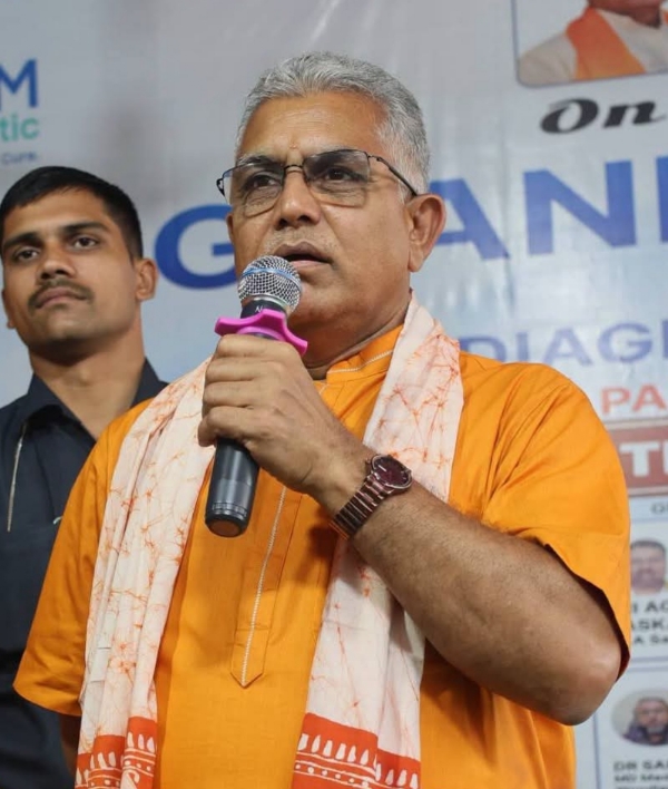 पंचायत एवं ग्राम विकास मंत्री दिलीप घोष