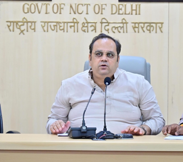 दिल्ली के स्वास्थ्य मंत्री डॉ. पंकज कुमार सिंह  (फाइल फोटो)