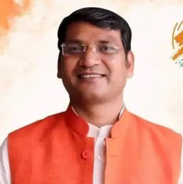 अमर पाल मौर्या       राष्ट्रीय अध्यक्ष ओबीसी मोर्चा