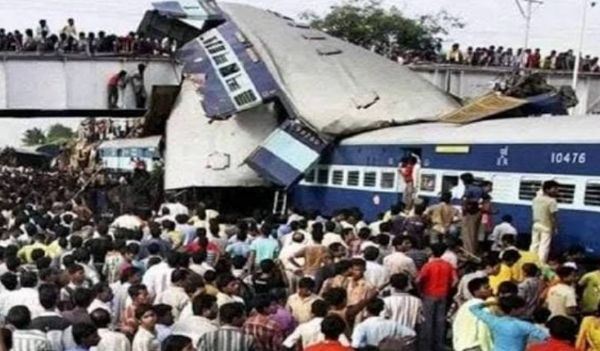 यह हादसा कालिंदी और पुरुषोत्तम एक्सप्रेस की टक्कर से हुआ था। फोटो - इंटरनेट मीडिया