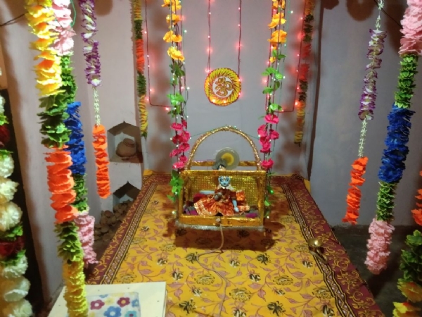 अनोखी प्रथाः झूला महोत्सव का आगाज