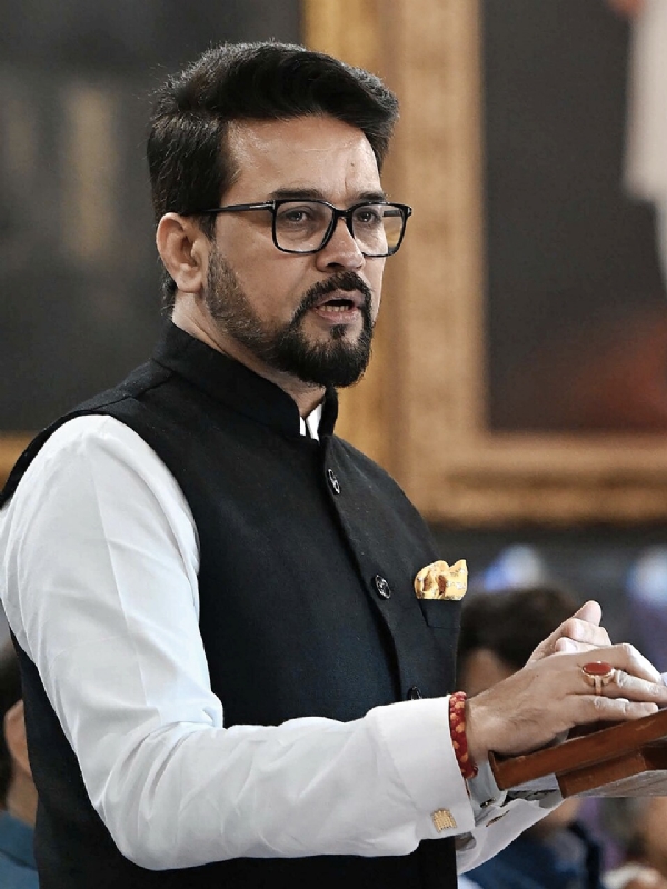 सांसद अनुराग सिंह ठाकुर