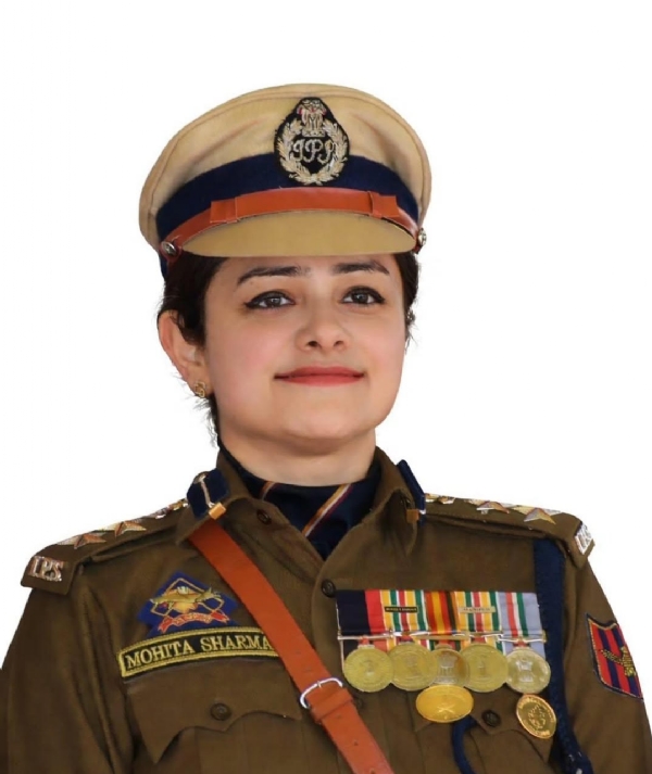 Kathua SSP extends greetings to district residents on Eid-e-Milad-un-Nabi. Kathua SSP extends greetings to district residents on Eid-e-Milad-un-Nabi.