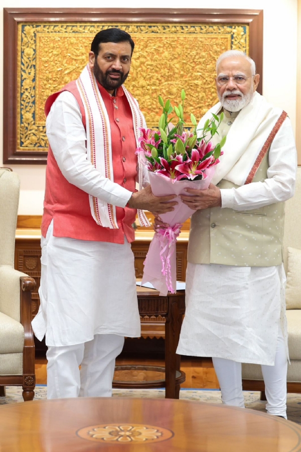प्रधानमंत्री मोदी से मिले मुख्यमंत्री नायब सिंह सैनी,  कई समसामयिक विषयों पर हुई चर्चा